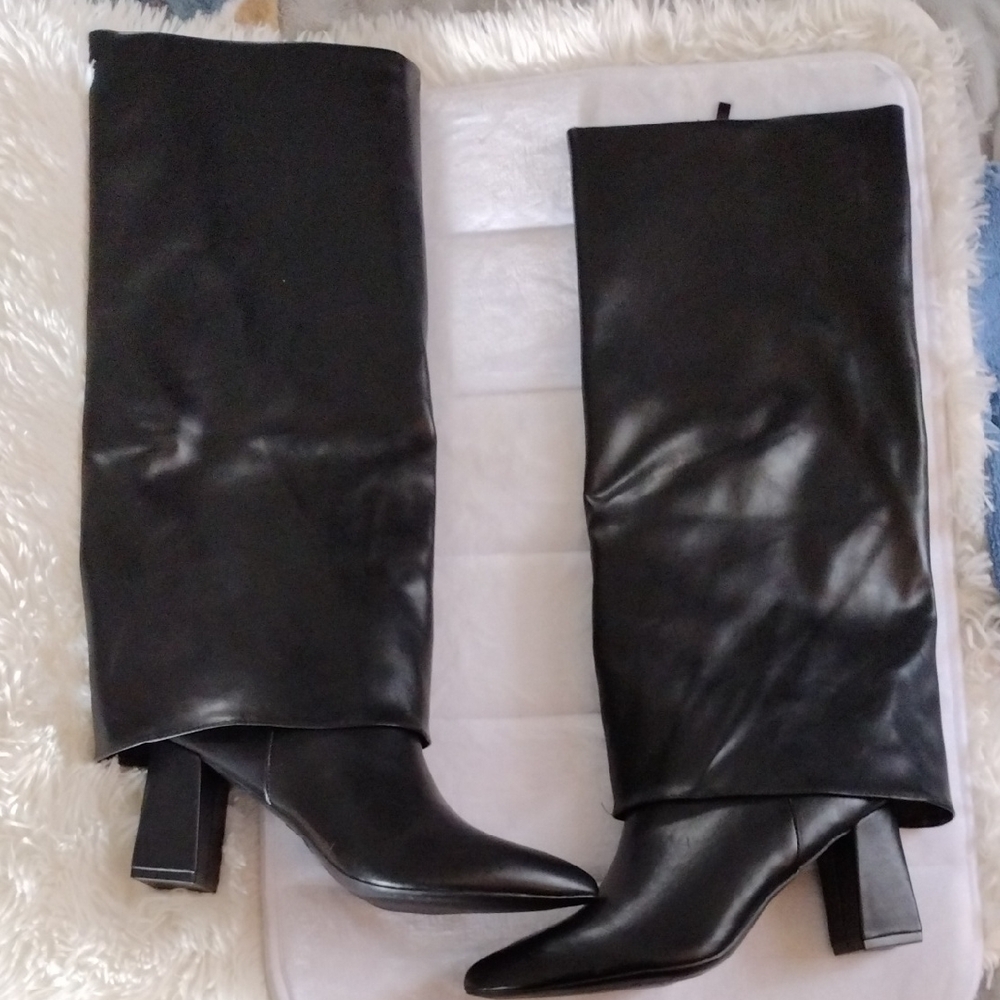 Elegant Black Leather Knee-High Boots